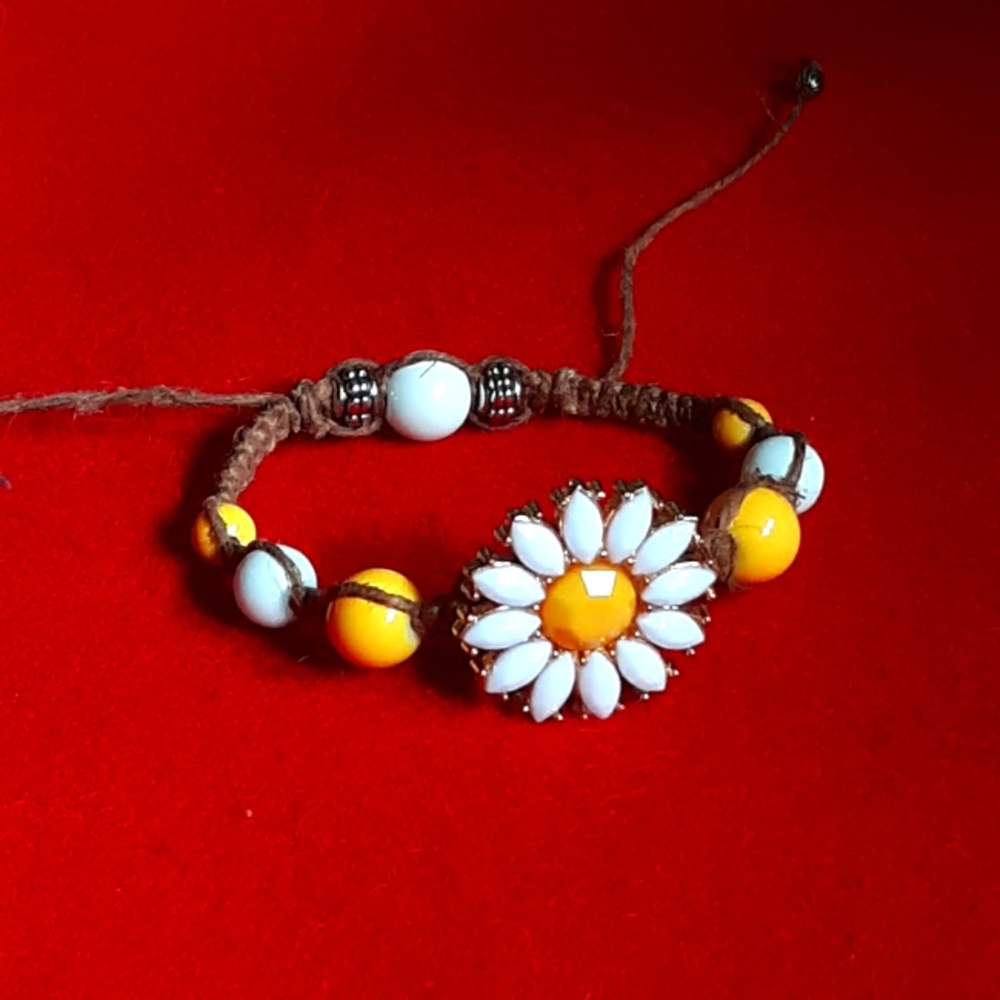 Summer Daisy Flower Adjustable Hemp Bracelet W/Glass Beads Handmade